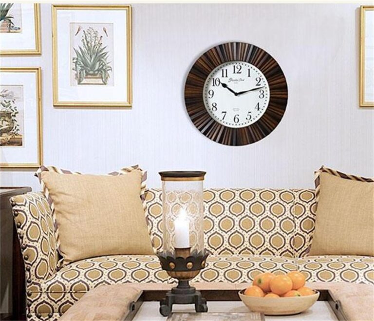 Wall clock for living room